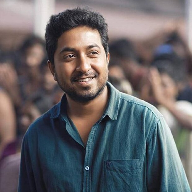  വിനീത് ശ്രീനിവാസന്റെ പേരിൽ ആരെങ്കിലും ട്വിറ്ററിൽ ഒരു ബ്ലൂ ടിക്ക് അക്കൗണ്ട് കണ്ടെങ്കിൽ ജാഗ്രതൈ. അത് വിനീത് ശ്രീനിവാസനല്ല, മറ്റൊരാൾ ഏറെ നാളുകളായി ഈ അക്കൗണ്ട് പ്രവർത്തിപ്പിക്കുകയായിരുന്നു