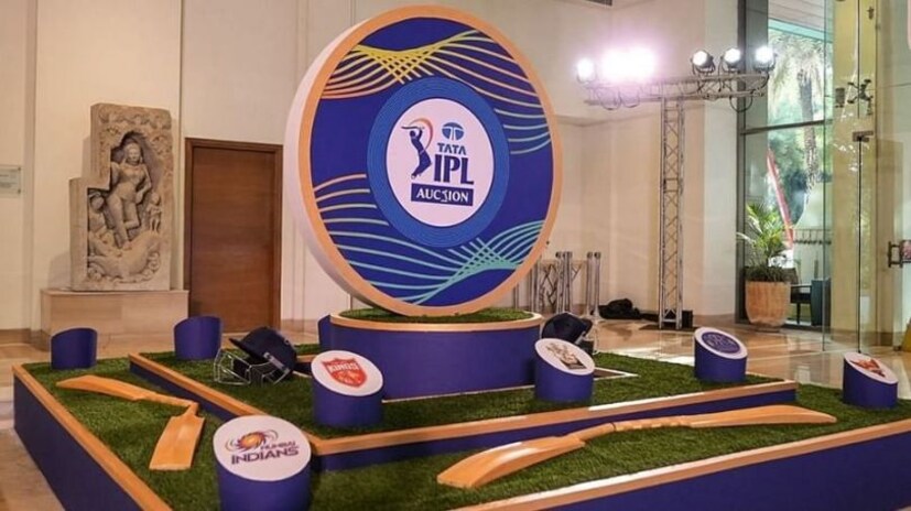  ഐ.പി.എല്‍ 2023 സീസണിലേക്കുള്ള താരലേലം ഇന്ന് കൊച്ചിയില്‍ നടക്കും.കോടികളുടെ പകിട്ടുള്ള ലേലം ഇതാദ്യമായാണ് കേരളത്തില്‍ നടക്കുന്നത്.ആകെ 87 കളിക്കാരെയാണ് 10 ടീമുകള്‍ക്ക് വേണ്ടത്.