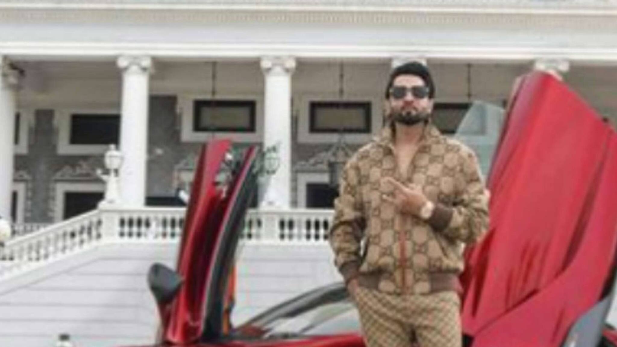 ഇന്ത്യയിൽ ഏറ്റവും വിലകൂടിയ കാർ ഇനി ഹൈദരാബാദ് സ്വദേശിയ്ക്ക് സ്വന്തം; വില 12 കോടി രൂപ