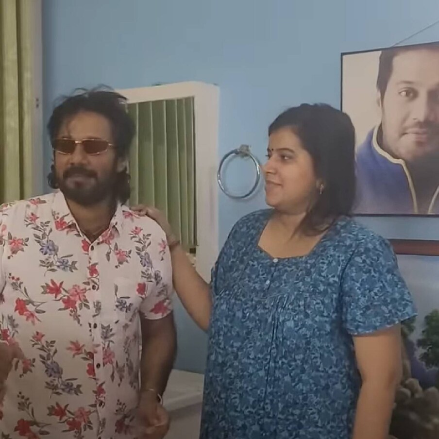  ആദ്യ വിവാഹവാർഷികത്തിൽ ചെയ്ത പോലെ മൂന്നാം വിവാഹവാർഷികത്തിൽ രണ്ടുപേരും ചേർന്ന് ഡാൻസ് ചെയ്യും എന്ന് എലിസബത്ത് ബാലയോടായി പറഞ്ഞു. ആശുപത്രിയിൽ വച്ച് തന്നെയാണ് കേക്ക് മുറിച്ച് ചെറിയ ആഘോഷം നടത്തിയത്