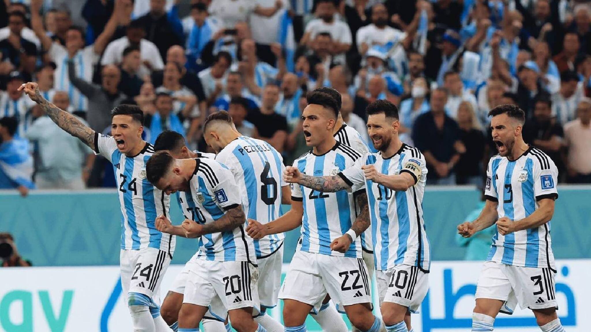 അർജന്റീനയുടെ ജഴ്സി നീലയും വെള്ളയുമായത് എങ്ങനെ?