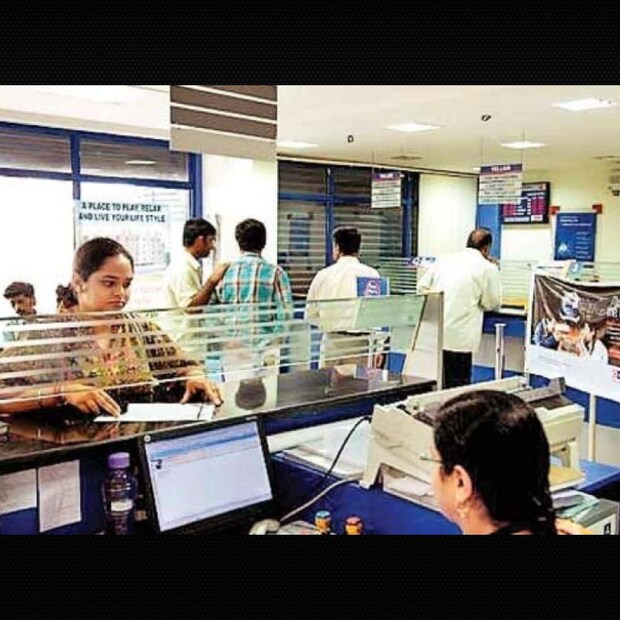  അതേസമയം, അടച്ചുപൂട്ടൽ സമയം നീട്ടണമെന്ന് ദേശീയ ഉദ്യോഗസ്ഥരുടെ സംഘടന ഇന്ത്യൻ ബാങ്ക് അസോസിയേഷനോട് ആവശ്യപ്പെട്ടു. ഓൾ ഇന്ത്യ ബാങ്ക് ഓഫീസേഴ്‌സ് കോൺഫെഡറേഷൻ, ഓൾ ഇന്ത്യ ബാങ്ക് ഓഫീസേഴ്‌സ് അസോസിയേഷൻ, ഇന്ത്യൻ നാഷണൽ ബാങ്ക് ഓഫീസേഴ്‌സ് കോൺഗ്രസ്, നാഷണൽ ഓർഗനൈസേഷൻ ഓഫ് ബാങ്ക് ഓഫീസേഴ്‌സ് എന്നിവരാണ് കത്ത് നൽകിയത്.