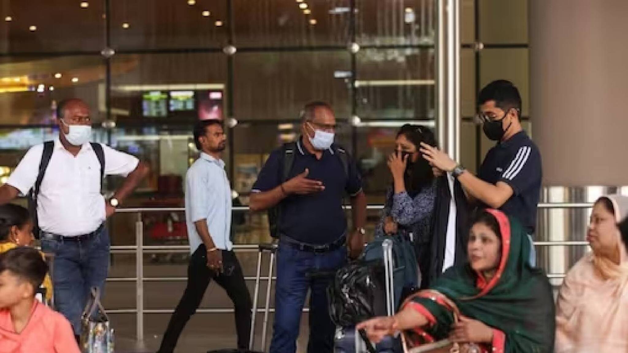 രണ്ട് ദിവസത്തിനിടെ വിദേശത്ത് നിന്നെത്തിയ 39 പേർക്ക് കോവിഡ്; അന്താരാഷ്ട്ര വിമാന സർവീസുകൾ റദ്ദാക്കുമോ?