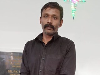 പോത്തൻ അഭിലാഷ് എന്നറിയപ്പെടുന്ന ആന അഭിലാഷ്