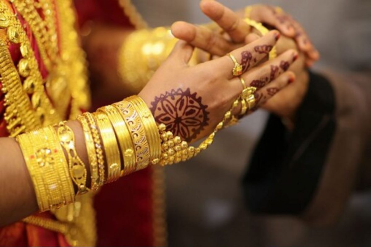 Gold price today | വീണ്ടും ഗിയർ കൂട്ടി സ്വർണവില കുതിക്കുന്നു; സംസ്ഥാനത്ത് ഒരു പവന്റെ വില