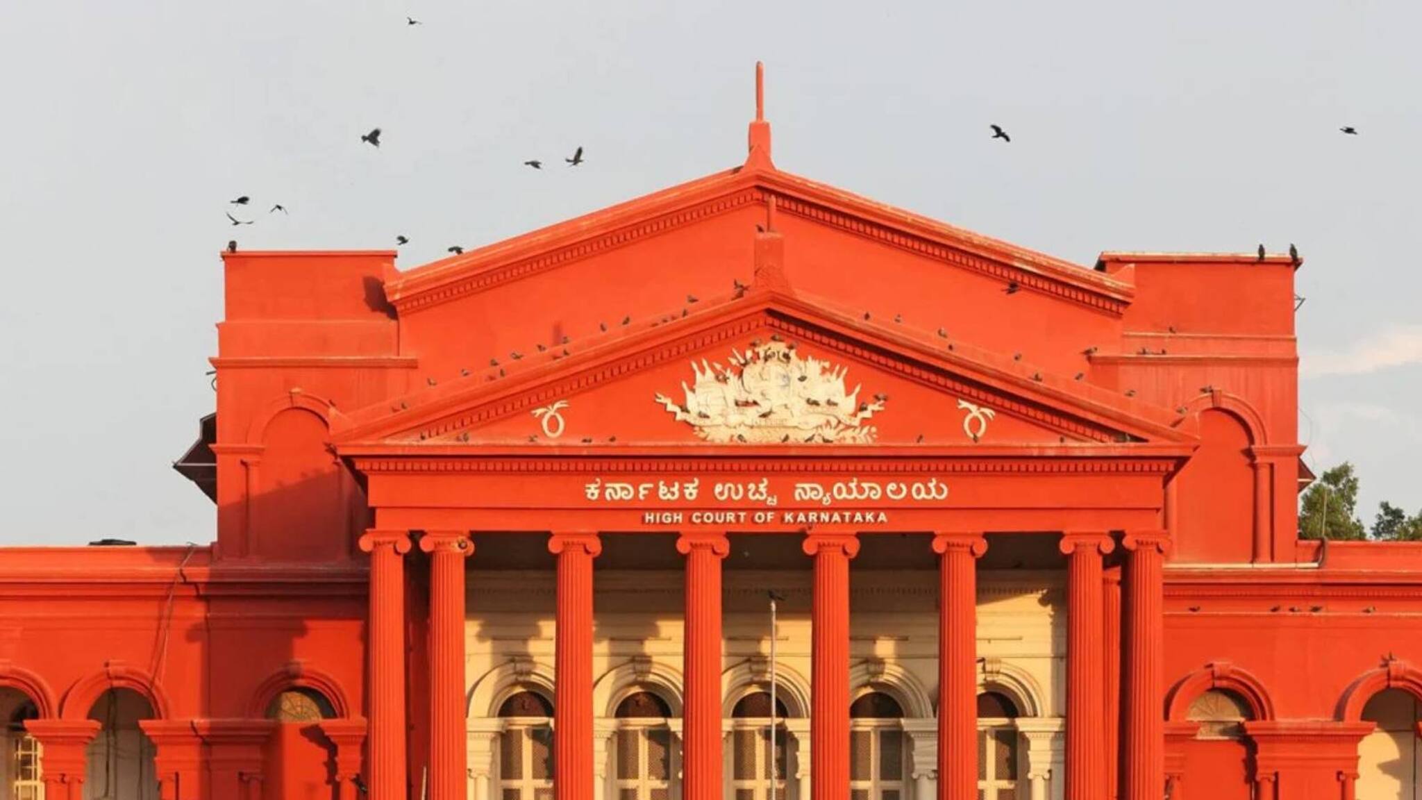 ഭർത്താവിൽ നിന്ന് യഥാർത്ഥ പ്രായം മറച്ചുവച്ച യുവതിയുടെ  വിവാഹം ഹൈക്കോടതി അസാധുവാക്കി