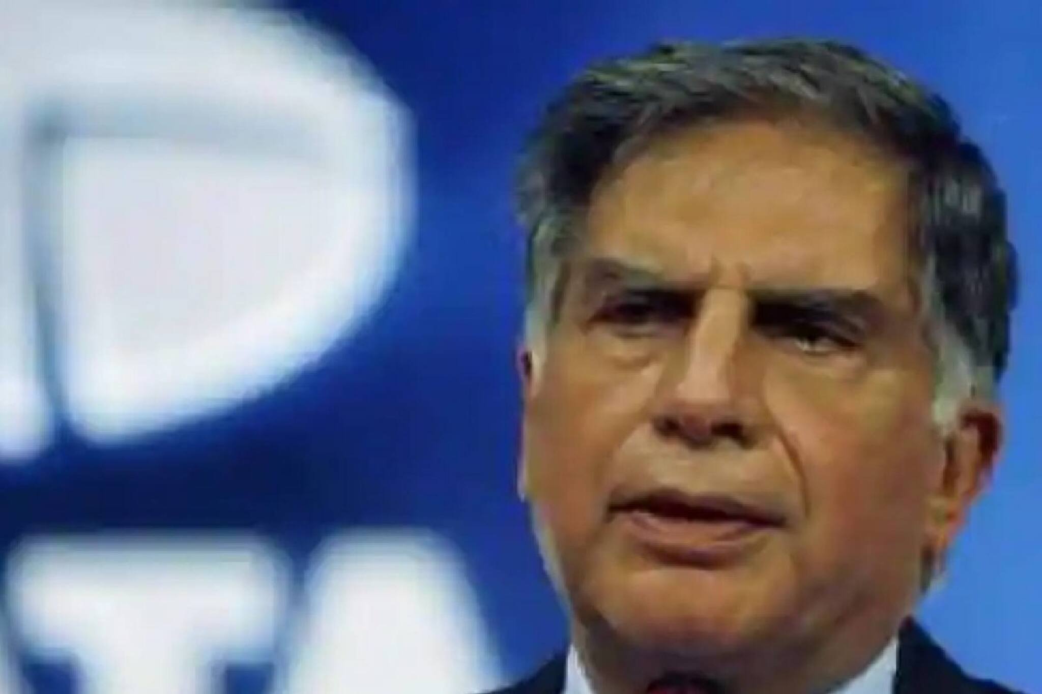 എയർഇന്ത്യ പൈലറ്റുമാർ ശമ്പളത്തിലെ ആശങ്ക അറിയിച്ച് രത്തൻ ടാറ്റയ്ക്ക് കത്തയച്ചു