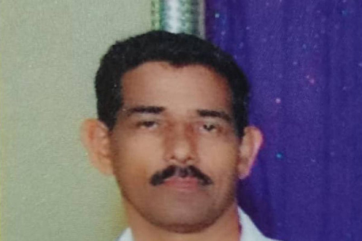 മലപ്പുറത്ത് വാഴത്തോട്ടത്തിലെ വൈദ്യുതി വേലി നന്നാക്കുന്നതിനിടെ കര്‍ഷകന്‍ പാമ്പുകടിയേറ്റ് മരിച്ചു