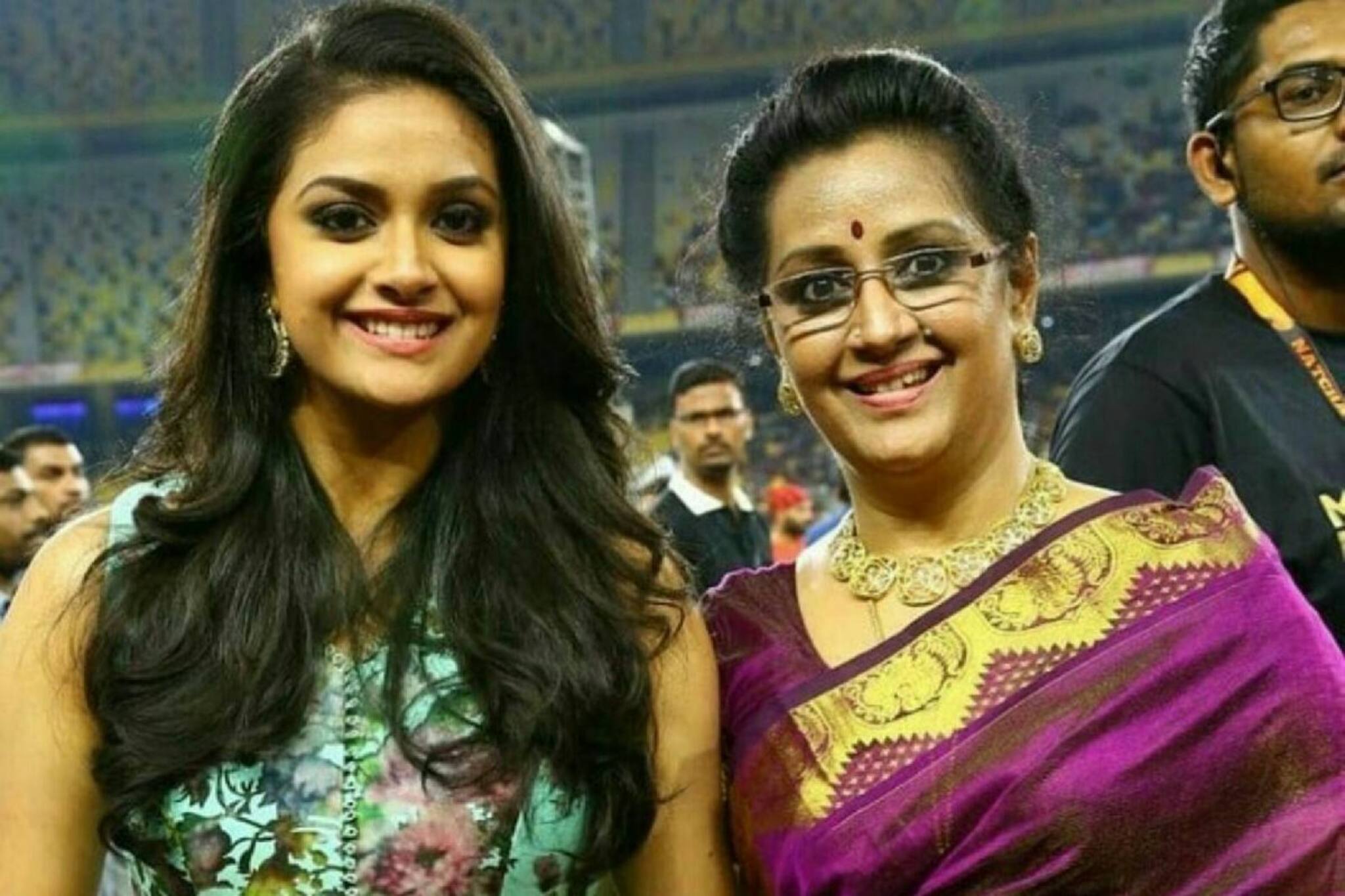 മകൾ കീർത്തിയുടെ കല്യാണം ഉറപ്പിച്ചത് ആരുമായി, എപ്പോൾ, എങ്ങനെ? മേനക പ്രതികരിക്കുന്നു