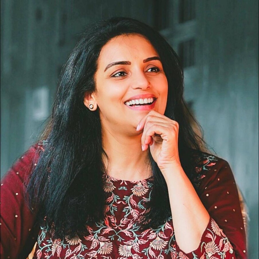 'ഞാൻ കട്ടില്ലെങ്കിൽ ആ ഹോട്ടലിലെ സാധനങ്ങൾ നല്ലതല്ലെന്ന് കരുതിക്കോ' എന്ന് ശ്വേത തമാശ രൂപേണ പറഞ്ഞു. പലപ്പോഴും നല്ല സാധനങ്ങൾ തന്നെയാവും ഈ ഹോട്ടലുകളിൽ ഉണ്ടാവുക എന്ന് നടി