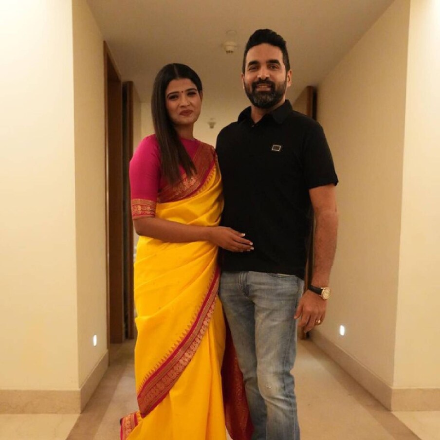  ആശുപത്രിയിൽ ഏറെ നേരം ചിലവിട്ട ശേഷമാണ് അമൃത മടങ്ങിയത്. ഇതിനു ശേഷം അവർ പങ്കെടുത്ത സംഗീത പരിപാടിയുടെ പേരിലും മറ്റുമായി കടുത്ത വിമർശനമാണ് ഗായികയ്ക്കു നേരെ ഉയർന്നത്