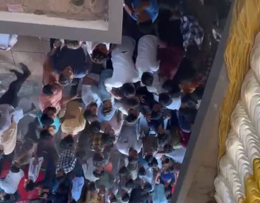  ഒടുവിൽ നാട്ടുകാർ ഇടപെട്ട് നടത്തിയ മധ്യസ്ഥശ്രമത്തിനൊടുവിൽ കൂടുതൽ അനിഷ്ടസംഭവങ്ങളുണ്ടാകാതെ പരിഹരിക്കുകയായിരുന്നു. പൊലീസിൽ പരാതി നൽകാത്തതിനാൽ കേസെടുത്തിട്ടില്ല.