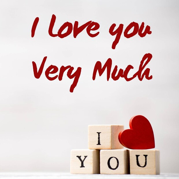  'ഐ ലവ് യു വെരി മച്ച്' എന്നാണ് 14344 ന്റെ സന്ദേശം. തീർന്നില്ല വേറെയുമുണ്ട് 