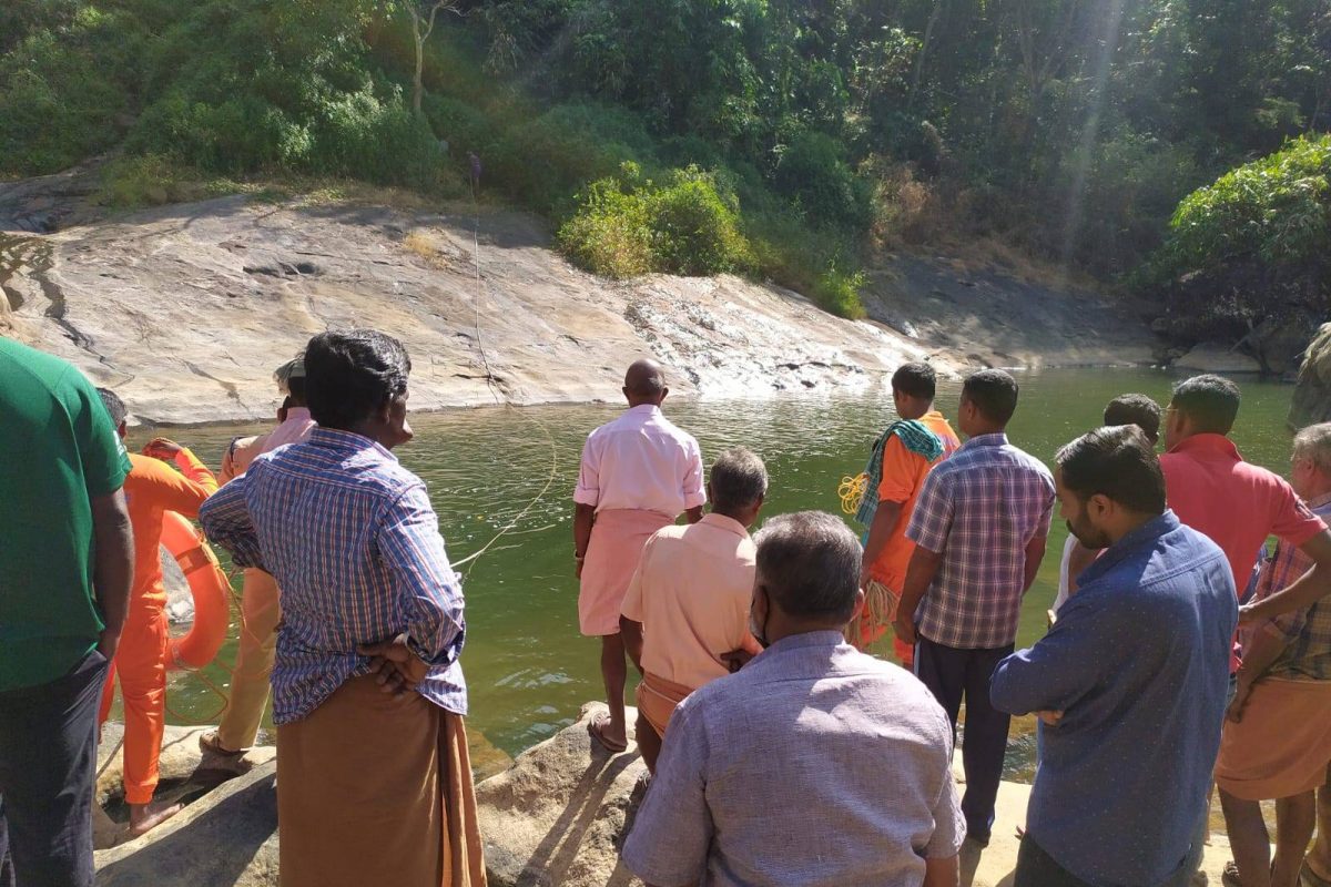 മൂന്നാർ മുതിരപ്പുഴയാറിൽ കുളിക്കാൻ ഇറങ്ങിയ ചെന്നൈ സ്വദേശിയെ കാണാതായി