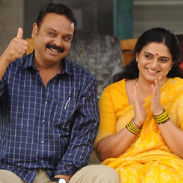  പുതുവർഷം ആരംഭിച്ചതും, നരേഷും പവിത്ര ലോകേഷുമായുള്ള വിവാഹപ്രഖ്യാപന വീഡിയോ പുറത്തുവന്നിരുന്നു. ഇരുവരും ചേർന്നുള്ള വിവാദങ്ങൾ പലപ്പോഴും പൊട്ടിപ്പുറപ്പെട്ടിരുന്നു. ഒരുവേള രമ്യ നരേഷിനെയും പവിത്രയെയും ഫ്ലാറ്റിനു പുറത്തുവച്ച് ചെരുപ്പൂരി അടിക്കാൻ പോയതും വാർത്തയായി