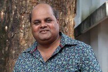 നടന്‍ സുനില്‍ സുഖദയ്ക്ക് ആക്രമണത്തിൽ പരിക്ക് ; കാറിന് നേരെ ആക്രമണം തൃശൂരിൽ