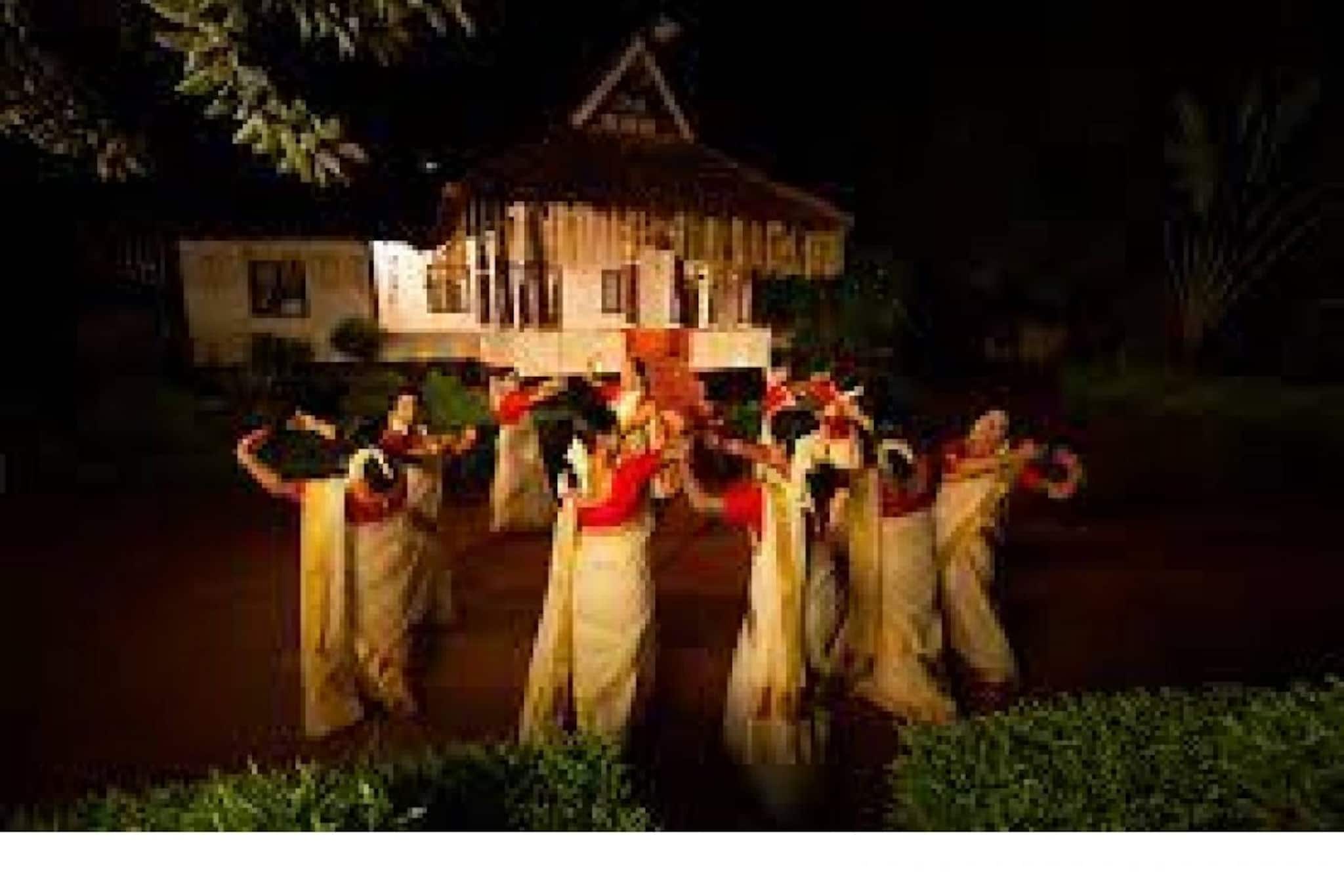 ധനുമാസക്കുളിരേറി തിരുവാതിര എത്തുമ്പോൾ