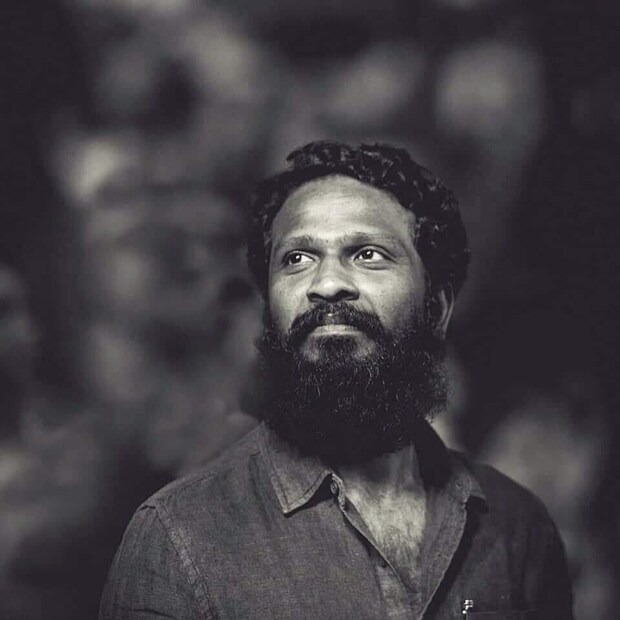  ധനുഷിനെ നായകനാക്കി വെട്രിമാരന്‍ ഒരുക്കിയ അസുരന്‍ ദേശീയ തലത്തില്‍ ചര്‍ച്ചയായിരുന്നു. സുര്യയെ നായകനാക്കി ഒരുക്കുന്ന വാടിവാസല്‍ എന്ന സിനിമയുടെ പണിപ്പുരയിലാണ് അദ്ദേഹം ഇപ്പോള്‍, സൂരി, വിജയ് സേതുപതി എന്നിവര്‍ കേന്ദ്ര കഥാപാത്രങ്ങളാകുന്ന വിടുതലൈ എന്ന ചിത്രവും റിലീസിന് ഒരുങ്ങുന്നു. ഇതിന് ശേഷമാകും വെട്രിമാരന്‍ ജൂനിയര്‍ എന്‍ടിആറുമായുള്ള ചിത്രത്തിലേക്ക് പ്രവേശിക്കുക.