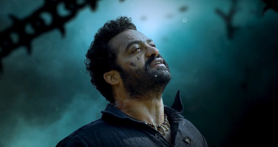  ആര്‍ആര്‍ആര്‍ തീര്‍ത്ത ആവേശം കെട്ടടങ്ങും മുന്‍പേ തന്‍റെ കരിയറിലെ മുപ്പതാമത് ചിത്രത്തിനായി തയാറെടുക്കുകയാണ് താരക് എന്ന ജൂനിയര്‍ എന്‍ടിആര്‍. ജനതാ ഗാരേജ് ഒരുക്കിയ കൊരട്ടാല ശിവയാകും ഈ സിനിമ സംവിധാനം ചെയ്യുക.