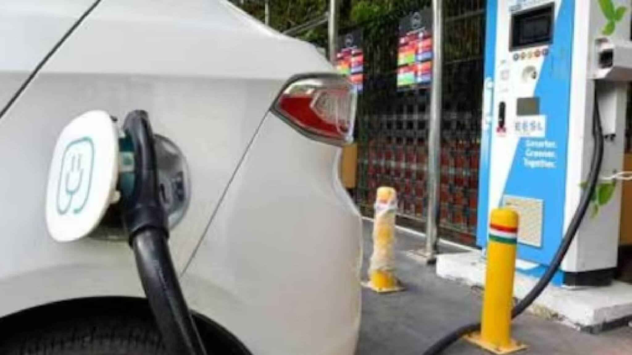 രാജ്യത്തെ ആദ്യ സമ്പൂർണ ഇലക്ട്രിക് വാഹന സംസ്ഥാനമാകാൻ ഹിമാചൽ പ്രദേശ് പദ്ധതിയിടുന്നു