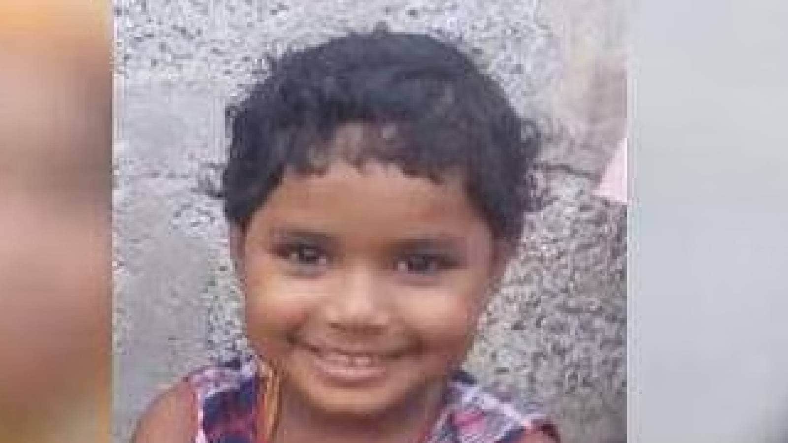കൊച്ചിയിൽ മാലിന്യക്കുഴിയില്‍ വീണ് നാലുവയസുകാരി മരിച്ചുa Four Year Old Girl Died After Falling