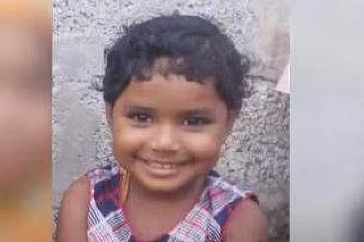 കൊച്ചിയിൽ മാലിന്യക്കുഴിയില്‍ വീണ് നാലുവയസുകാരി മരിച്ചു