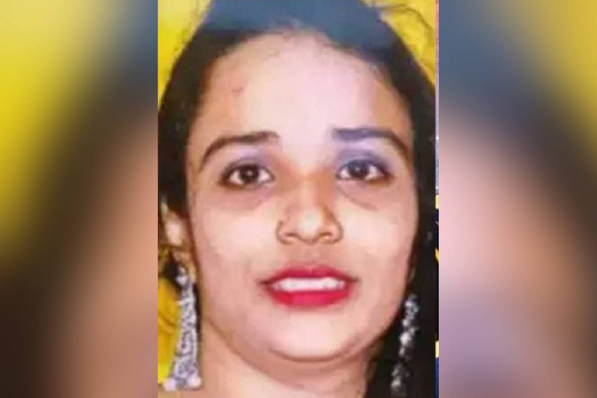 അധ്യാപികയെ പട്ടാപ്പകല്‍ വീട്ടിൽക്കയറി കുത്തിക്കൊന്നു; ഓടിയെത്തിയവർ കണ്ടത് ചോരയില്‍ കുളിച്ചുകിടക്കുന്നത്