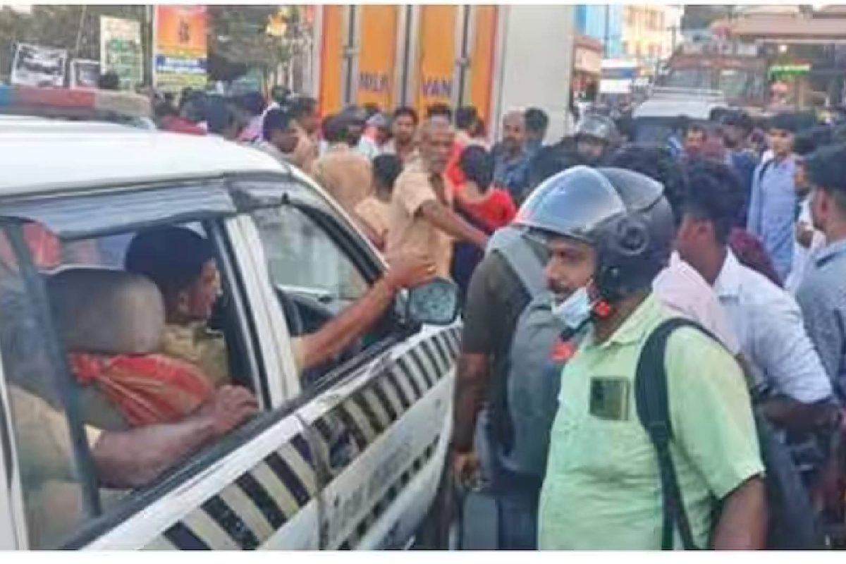 പ്ലസ്‌വൺ വിദ്യാർഥിനിയെ ആക്രമിച്ച യുവാവ് അഞ്ചു ബൈക്കുകൾ ഇടിച്ചുതെറിപ്പിച്ച് രക്ഷപ്പെടാൻ ശ്രമിച്ചു