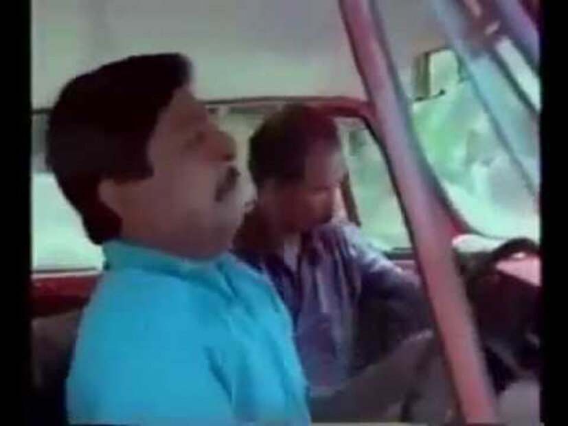  എന്നാ പിന്നെ ഇലക്ടിക്ക് വാഹനം വാങ്ങാം . അതിനു വില എന്തായി ? അതിന്റെ വില കുറഞ്ഞു എത്ര ഇത്തരം വാഹനങ്ങളുടെ നികുതി സ്വകാര്യ ഇലക്ട്രിക് വാഹനങ്ങൾക്ക് സമാനമായ വാഹന വിലയുടെ അഞ്ച് ശതമാനമായി കുറച്ചിട്ടുണ്ട്. 15 വർഷത്തേക്ക് ഒറ്റത്തവണ നികുതി അടയ്ക്കുന്ന വാഹനങ്ങളുടെ നികുതി നിരക്ക് അഞ്ച് ശതമാനമായി കുറച്ചതിനാൽ ആദ്യ അഞ്ച് വർഷത്തേക്ക് നൽകുന്ന 50 ശതമാനം നികുതി ഇളവ് ഒഴിവാക്കിയിട്ടുണ്ട്.