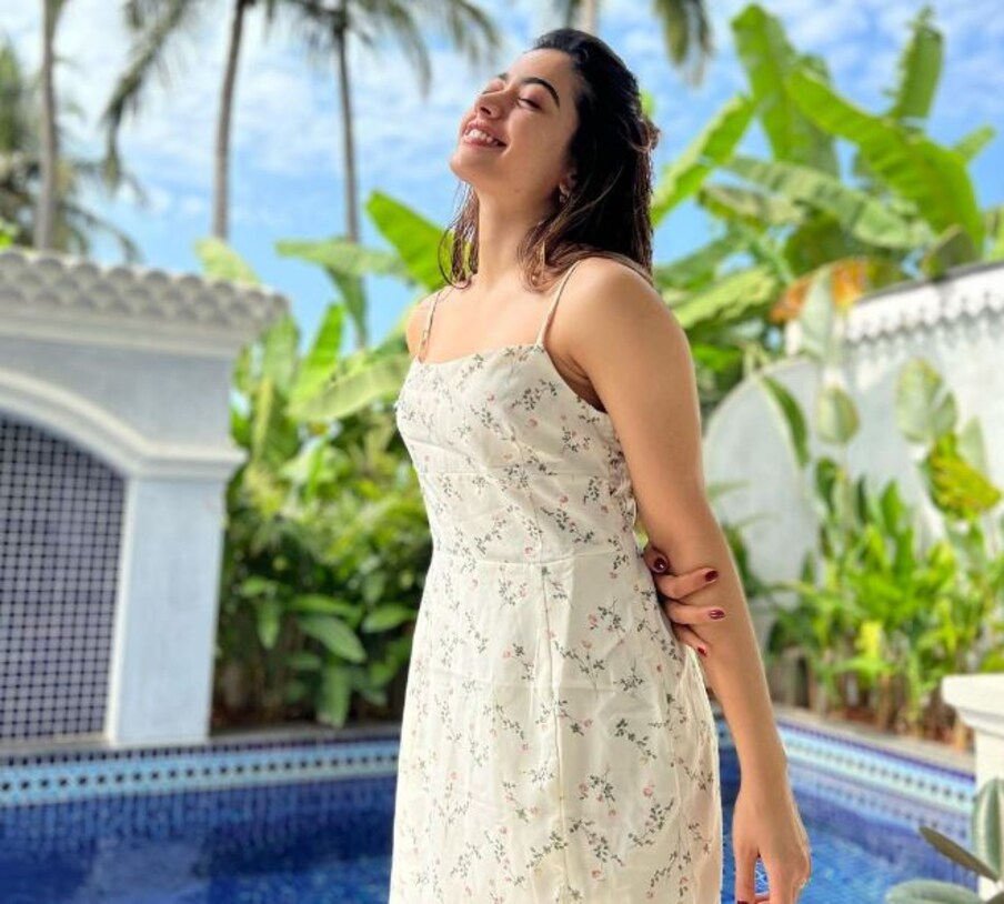  1. ആഡംബര വില്ല- ബംഗളൂരുവിൽ എട്ടു കോടി രൂപ വിലമതിക്കുന്ന ഒരു ആഡംബര വില്ല മന്ദന്നയ്ക്ക് സ്വന്തമായുണ്ട്. മുംബൈയിലും താരത്തിന് ഒരു ആഡംബര ബംഗ്ലാവുണ്ട്. എന്നാൽ ഇതിന്‍റെ വില വിവരവും മറ്റ് വിശദാംശങ്ങളും പുറത്തുവന്നിട്ടില്ല.