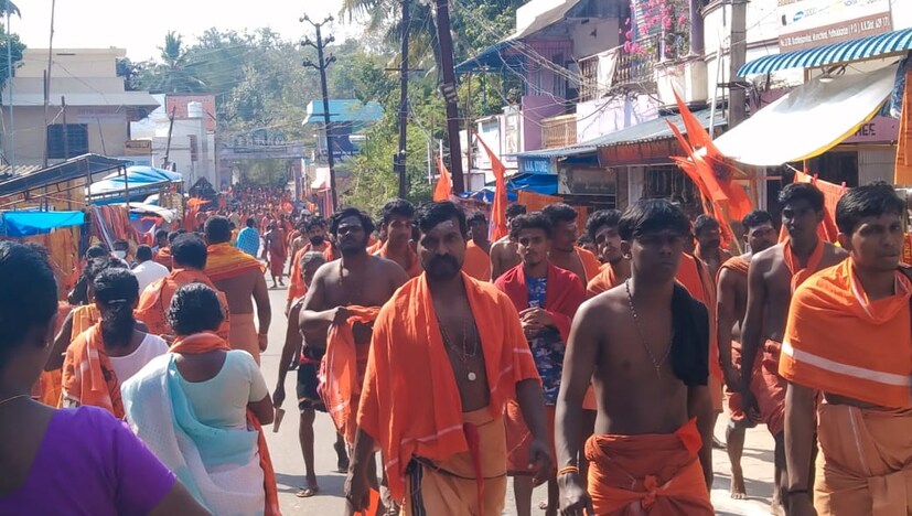  ശൈവ വൈഷ്ണവ ബന്ധം ഊട്ടിയുറപ്പിക്കുന്ന ശിവാലയ ഓട്ടം കന്യാകുമാരി ജില്ലയിൽ മാത്രമാണ് നടക്കുന്നത്. 110 കിലോമീറ്റർ കുഭമാസത്തിലേ വേനൽ വെയിലിൽ കാൽ നടയായി ഭക്തർ മുഞ്ചിറ ക്ഷേത്രത്തിലെ സന്ധ്യാ ദീപാരാധന തൊഴുത്തിറങ്ങുന്നതാണ് പഴയ ആചാരം എന്നാൽ ഇപ്പോൾ ഇന്നലെ രാവിലെ മുതൽ കാൽ നടയും വാഹനങ്ങളിലുമായി ധാരാളം പേർ എത്തുന്നുണ്ട്.