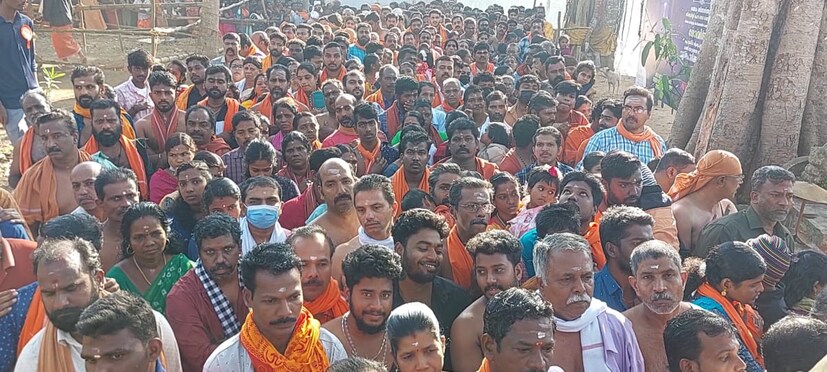  മുഞ്ചിറയിലെ തിരുമല മഹാദേവ ക്ഷേത്രത്തിൽ നിന്നാണ് ശിവാലയ ഓട്ടം ആരംഭിച്ചത്. മല മുകളിൽ ഇരിക്കുന്ന ശിവ ഭാഗവനെ തൊഴുത ശേഷം 'ഗോവിന്ദാ ഗോപാല ' എന്ന മന്ത്രം ഉച്ചത്തിൽ മുഴക്കി കൊണ്ട് ഭക്തർ പടിയിറങ്ങും.