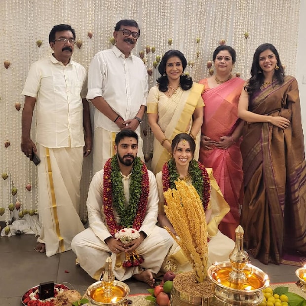 സംവിധായകന് പ്രിയദര്ശന്റെയും നടി ലിസിയുടെയും മകന് സിദ്ധാര്ത്ഥ് പ്രിയദര്ശന് വിവാഹിതനായി. അമേരിക്കന് പൗരയും വിഷ്വല് എഫക്റ്റ് പ്രൊഡ്യൂസറുമായ മെര്ലിന് ആണ് വധു സംവിധായകന് പ്രിയദര്ശന്റെയും നടി ലിസിയുടെയും മകന് സിദ്ധാര്ത്ഥ് പ്രിയദര്ശന് വിവാഹിതനായി. അമേരിക്കന് പൗരയും വിഷ്വല് എഫക്റ്റ് പ്രൊഡ്യൂസറുമായ മെര്ലിന് ആണ് വധു