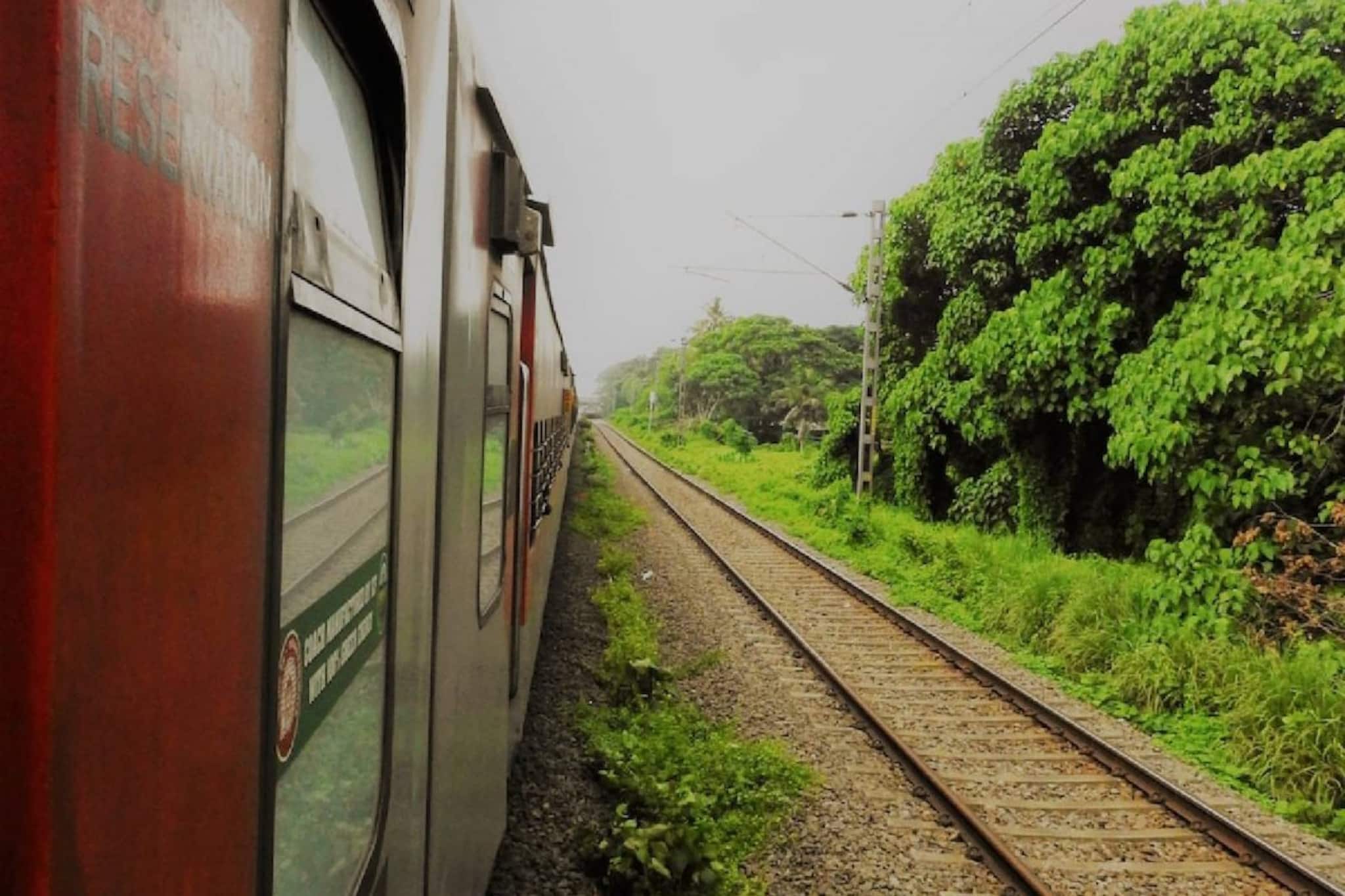 ഇന്ത്യയിൽ 35 ഹൈഡ്രജൻ ട്രെയിനുകൾ ആരംഭിക്കുമെന്ന് റെയിൽവേ; ലക്ഷ്യം സീറോ കാർബൺ എമിഷൻ