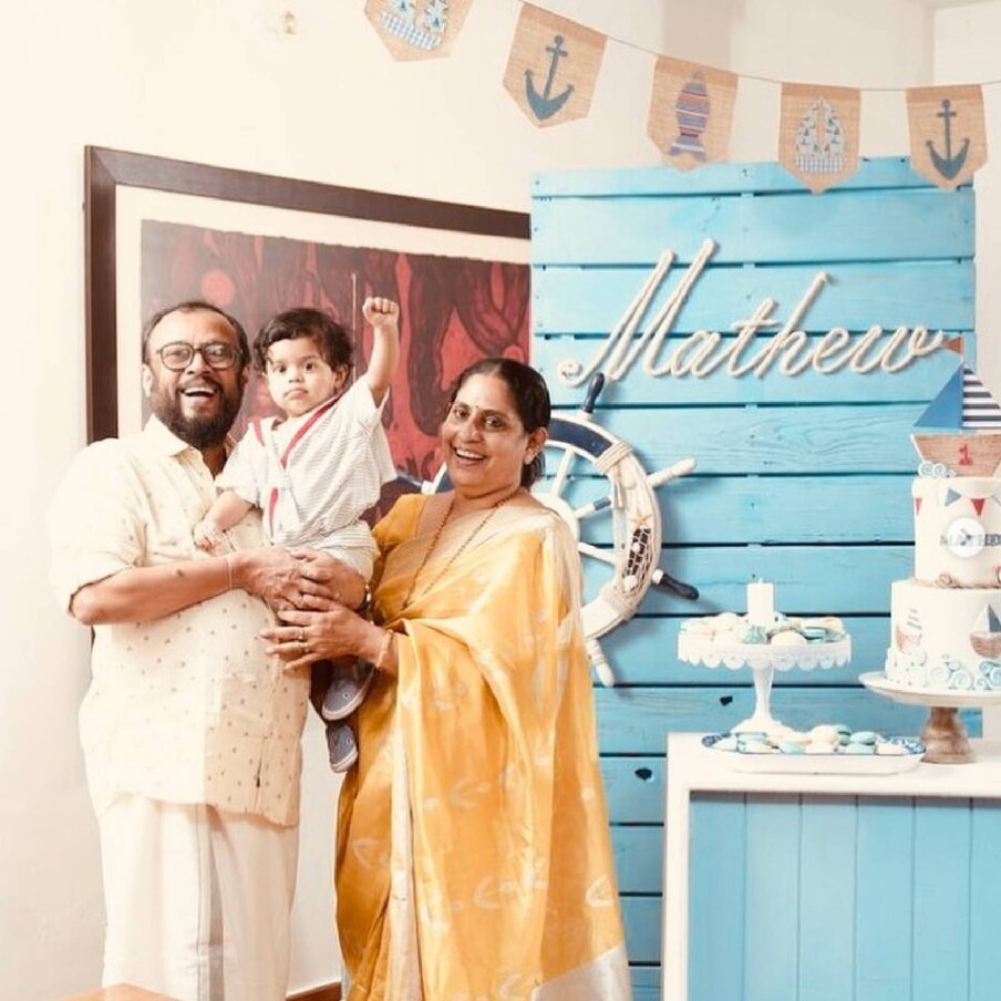  ലാൽ ജോസും ലീനയും കൊച്ചുമകൻ മാത്യുവിനൊപ്പം