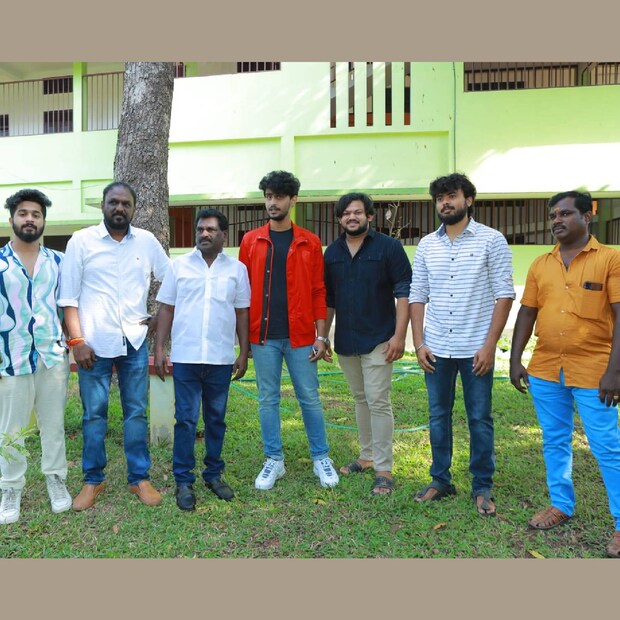  അമരം ചിത്രീകരിച്ച ലൊക്കേഷനുകളിൽ തന്നെയാണ് കുമ്മാട്ടിക്കളിയും ചിത്രീകരിക്കുന്നത്. ആർ.ബി. ചൗധരിയുടെ ഉടമസ്ഥതയിലുള്ള സിനിമാ നിർമ്മാണ കമ്പനിയായ സൂപ്പർഗുഡ് ഫിലിംസ് ആണ് കുമ്മാട്ടിക്കളി" നിർമ്മിക്കുന്നത്. സൂപ്പർ ഗുഡ് ഫിലിംസിന്റെ 98 -മത്തെ നിർമ്മാണ സംരംഭമാണിത്. ദിലീപ് നായകനായ D148 ആണ് നിർമ്മാണത്തിലിരിക്കുന്ന മറ്റൊരു ചിത്രം