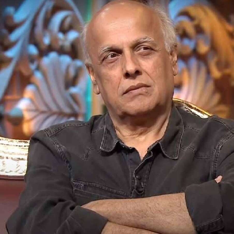  പ്രശസ്ത ചലച്ചിത്ര സംവിധായകനും നിർമാതാവും, നടിമാരായ പൂജ ഭട്ടിന്റെയും ആലിയ ഭട്ടിന്റെയും പിതാവുമായ മഹേഷ് ഭട്ടിന്റെ (Mahesh Bhatt) ഏറ്റവും പുതിയ വെളിപ്പെടുത്തൽ ശ്രദ്ധ നേടുന്നു. താൻ വിവാഹം ചെയ്യാത്ത അച്ഛനമ്മമാരുടെ മകനായാണ് വളർന്നതെന്നും, ജാര സന്തതി എന്ന പഴികേട്ടിരുന്നു എന്നും അദ്ദേഹം വെളിപ്പെടുത്തി. 'ദി ഇൻവിൻസിബിൾസ്' എന്ന പരിപാടിയിലാണ് മഹേഷ് ഭട്ട് ഇതേക്കുറിച്ച് സംസാരിച്ചത്