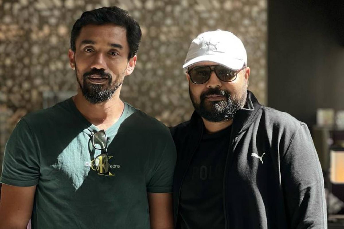 വൈശാഖിന്റെ മാസ് പടത്തിന് മിഥുൻ മാനുവൽ തോമസിന്റെ തിരക്കഥ; നായകൻ മമ്മുക്കയാണോ ഉണ്ണി മുകുന്ദനാണോ എന്ന് ആരാധകർ