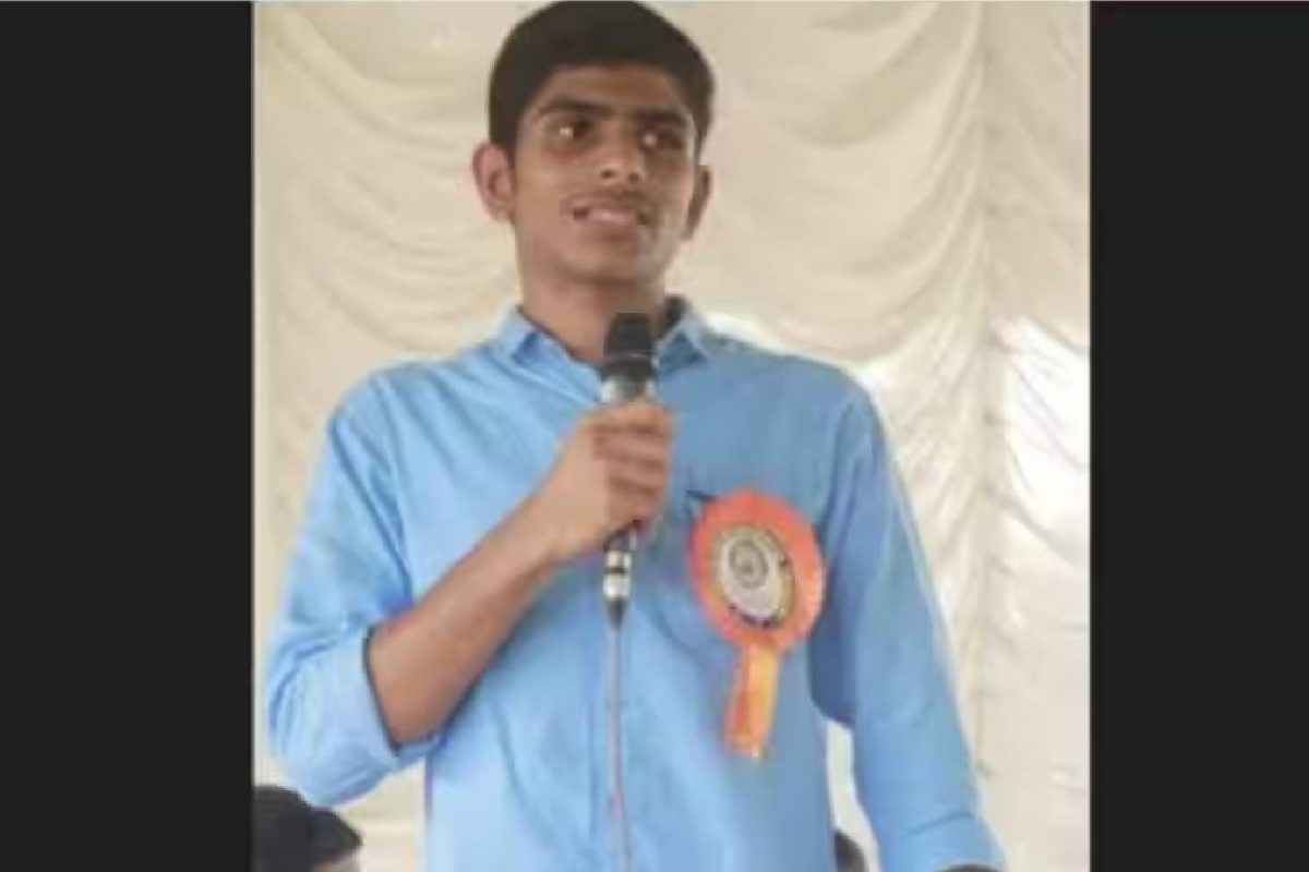 പരീക്ഷ കഴിഞ്ഞ് വീട്ടിലെത്തിയ ഗ്രിഗറി വില്ലേജ് ഓഫീസിൽ നിന്നും നീറ്റ് പരീക്ഷക്കു വേണ്ടിയുള്ള സർട്ടിഫിക്കറ്റ് വാങ്ങാൻ പോയതാണ്. 