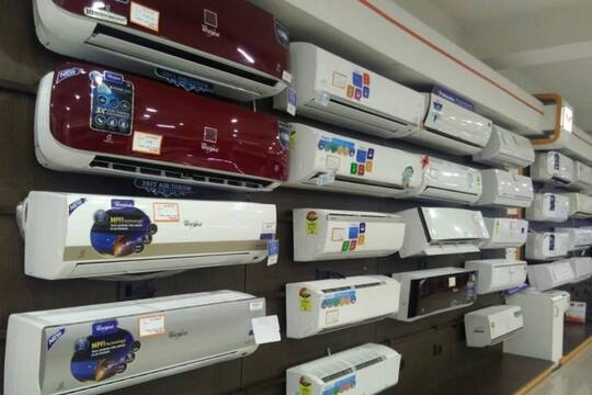 എസി വാങ്ങുമ്പോൾ ശ്രദ്ധിക്കേണ്ട കാര്യങ്ങൾ; വീടിനും ഓഫീസിനും അനുയോജ്യമായവ