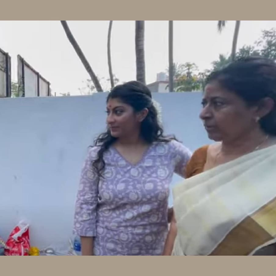  നടി ജലജയും മകൾ ദേവിയും. ചിപ്പിക്കൊപ്പമാണ് ഇവർ പൊങ്കാലയിടാൻ വന്നത്