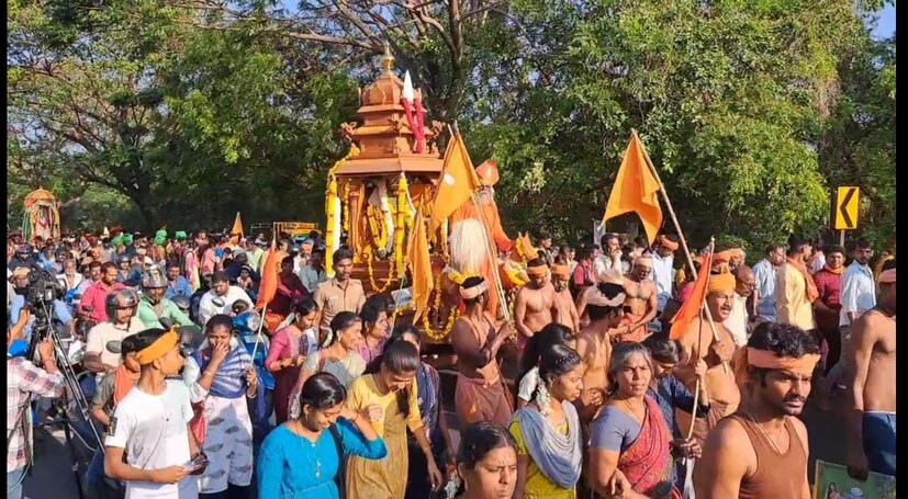  ഇന്ന് രാവിലെ 5 മണിക്ക് നാഗരാജാക്ഷേത്ര മൈതാനത്തിൽ നിന്നും കുംഭമാസ ഘോഷയാത്ര സ്വാമി തോപ്പ് വൈകുണ്ഠസ്വാമി ക്ഷേത്രത്തിലേക്ക് പുറപ്പെട്ടു. ഘോഷയാത്രയ്ക്ക് ബാല പ്രചാതിപതി അടികൾ നേതൃത്വം വഹിക്കും.