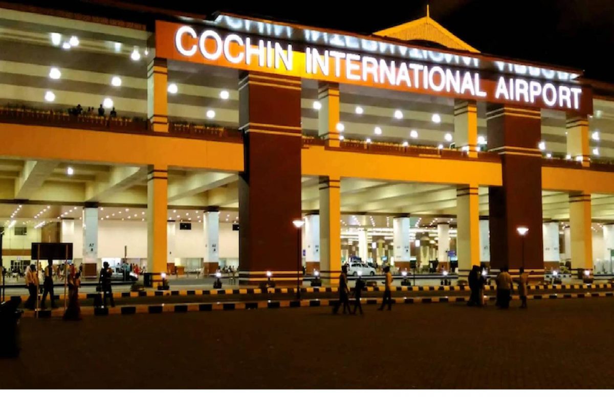 വിമാനത്തിന്റെ യാത്ര വൈകിയ്ക്കാൻ വ്യാജബോംബ് ഭീഷണി നടത്തിയ ബംഗാള്‍ സ്വദേശിനി കൊച്ചിയില്‍  അറസ്റ്റില്‍