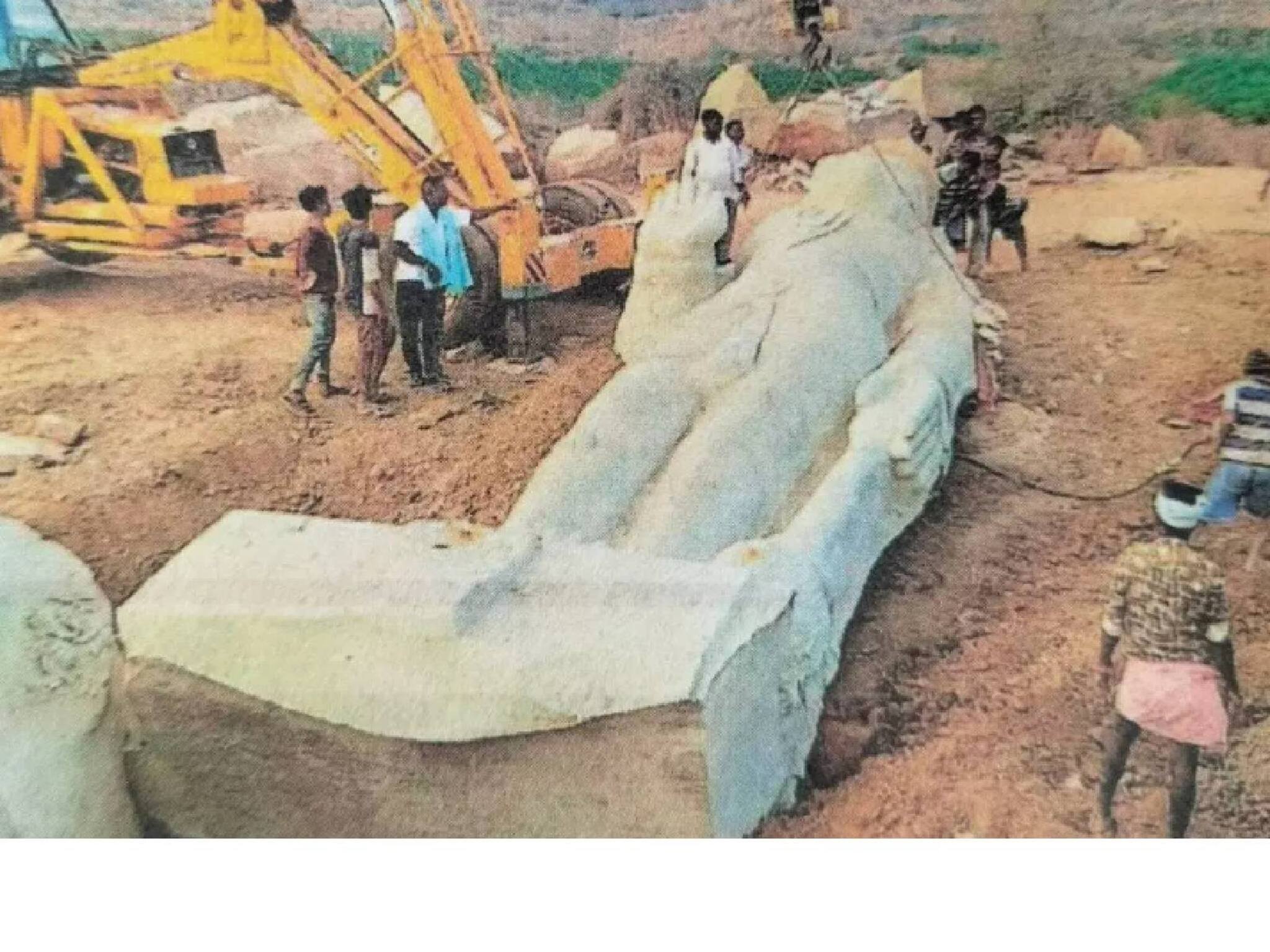 ദക്ഷിണേന്ത്യയിലെ ഏറ്റവും വലിയ ഒറ്റക്കൽ ഹനുമാന്‍ പ്രതിമ തൃശൂരിലെത്തി