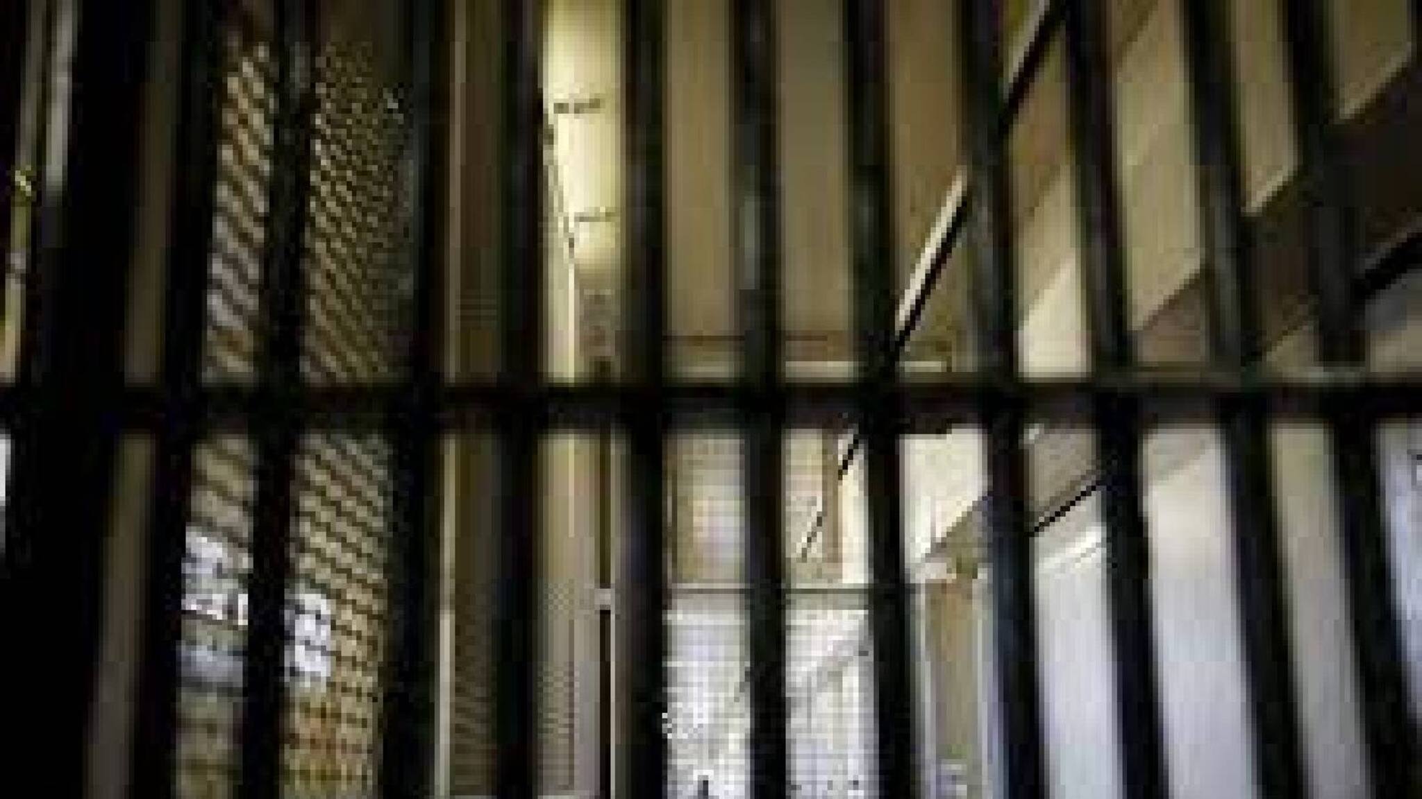 ജയിലിൽ മുസ്ലീങ്ങൾക്കൊപ്പം റമദാന്‍ നോമ്പെടുത്ത് ഹിന്ദു തടവുകാർ; നവരാത്രി വ്രതമെടുത്ത് മുസ്ലീങ്ങളും