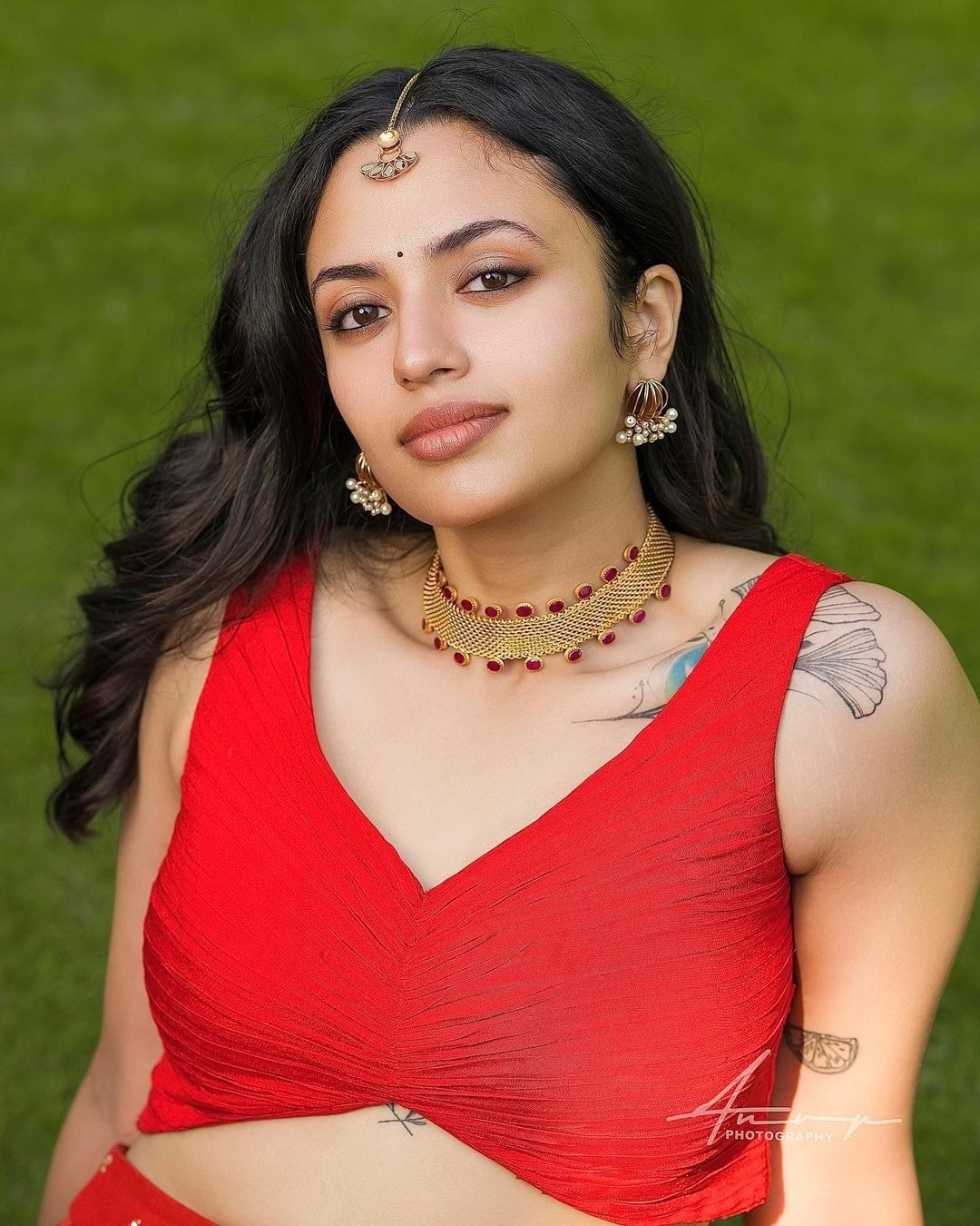  എന്നാൽ തെലുങ്കിലെ തിരക്കേറിയ താരമാണ് മാളവിക ഇപ്പോൾ. 2014ൽ പുറത്തിറങ്ങിയ തമിഴ് ചിത്രം കുക്കൂ ആണ് മാളവികയുടെ കരിയറിൽ വഴിത്തിരിവായത്. സുതന്തിരക്കൊടി എന്ന കഥാപാത്രം നിരൂപക പ്രശംസ നേടി. പിന്നീട് യെവാടെ സുബ്രഹ്മണ്യം എന്ന സിനിമയിലൂടെ തെലുങ്കിൽ അരങ്ങേറ്റം കുറിച്ചു. പിന്നീട് പത്തോളം തെലുങ്ക് സിനിമകളിൽ വേഷമിട്ടു.