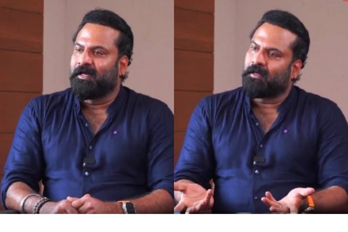 അടുത്തിടെ ഒരു ഓണ്‍ലൈന്‍ മാധ്യമത്തിന് നല്‍‌കിയ അഭിമുഖത്തിനിടെ തന്‍റെ മകന്‍ തന്നെ വിളിക്കുന്നത് ടിനി എന്നാണെന്ന് താരം പറഞ്ഞിരുന്നു.