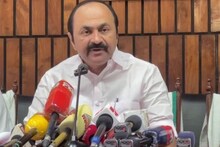 സുധാകരന്റെ അറസ്റ്റ് ; 'ഭീഷണിയും കള്ളക്കേസും കൊണ്ട് നിശബ്ദരാക്കാമെന്ന് കരുതേണ്ട:' പ്രതിപക്ഷ നേതാവ്