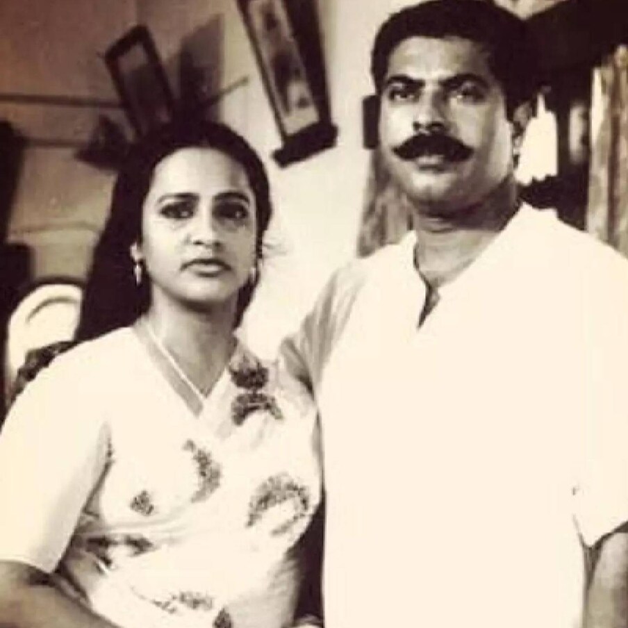  മമ്മൂട്ടിയുടെ കൂടെ ഏറ്റവുമധികം ചിത്രങ്ങളിൽ പ്രത്യക്ഷപ്പെട്ട നടി സീമയാണ്. മൊത്തം 38 ചിത്രങ്ങൾ. 1980 മുതൽ അവരുടെ ചിത്രങ്ങൾ വെള്ളിത്തിരയിൽ ഇറങ്ങാൻ തുടങ്ങിയിരുന്നു