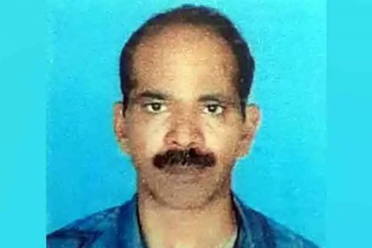 വിമാനം  പറന്നുയർന്നാൻ കാത്തിരിക്കുന്നതിനിടയിലായിരുന്നു ദേഹാസ്വാസ്ഥ്യമുണ്ടായത് 